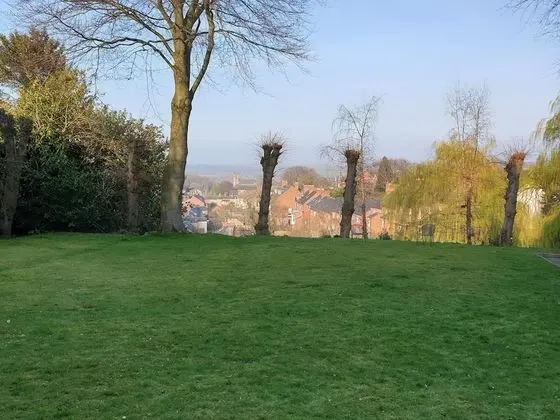 Family Dört Kişilik Oda, Birden Çok Yatak, Bahçe Manzaralı