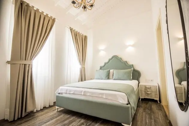 Çift Kişilik, Şehir Manzaralı, 1. Kat
