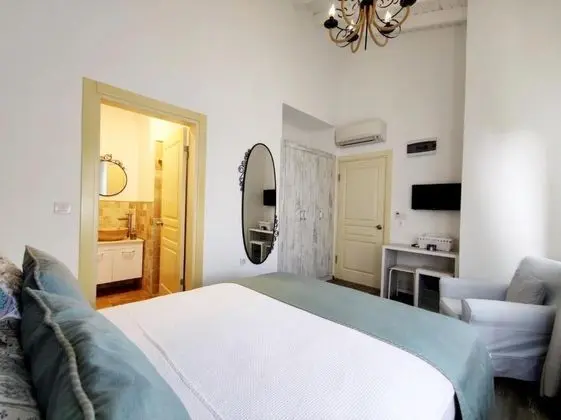 Çift Kişilik, Şehir Manzaralı, 1. Kat
