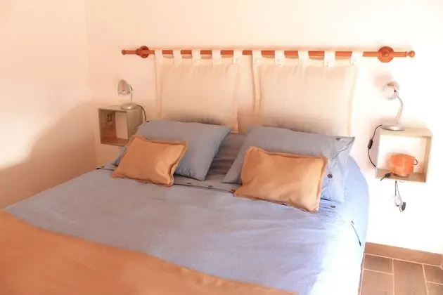 Comfort Apartment, 1 Queen Bed with Sofa bed, Kitchen, Mountain View
