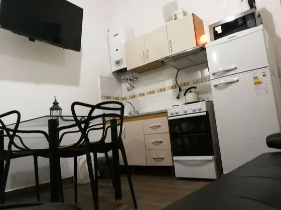 Comfort Apartment, 1 Queen Bed with Sofa bed, Kitchen, Mountain View