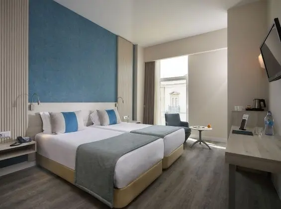 Premium Tek Büyük veya İki Ayrı Yataklı Oda