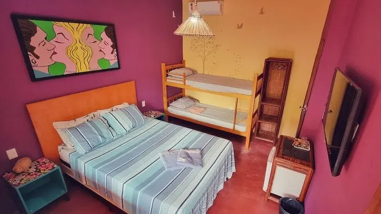 Suite design, 1 cama de casal com sofa-cama, Banheiro privativo, VIsta para a piscina--