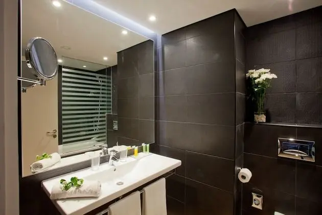 Garden Suite Poolfront 1st floor