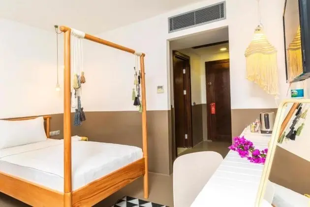 Deluxe Room,Havuz Manzaralı