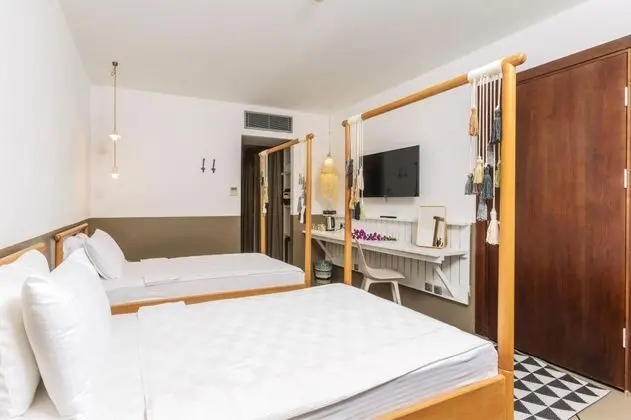 Two Bedroom Deluxe Oda, Havuz Manzaralı