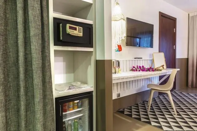 Two Bedroom Deluxe Oda, Havuz Manzaralı
