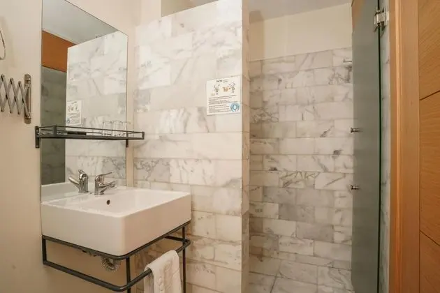 Standart Oda, Şehir Manzaralı