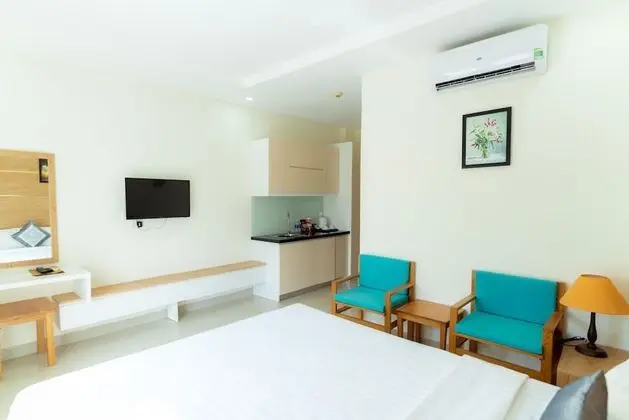 Deluxe Tek Büyük Yataklı Oda, Kısmi Deniz Manzaralı