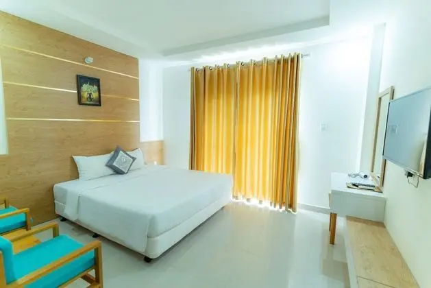 Deluxe Tek Büyük Yataklı Oda, Kısmi Deniz Manzaralı