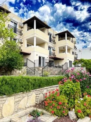 Deluxe Suite , Deniz veya Bahçe Manzaralı, Teraslı