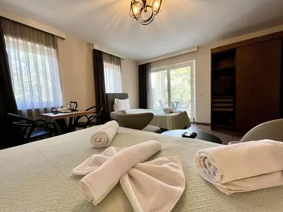 Deluxe Suite , Deniz veya Bahçe Manzaralı, Teraslı