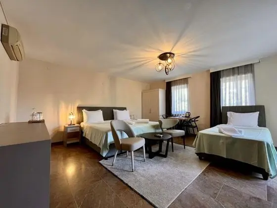 Deluxe Suite , Deniz veya Bahçe Manzaralı, Teraslı