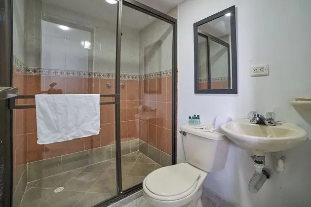 Basic Üç Kişilik Oda