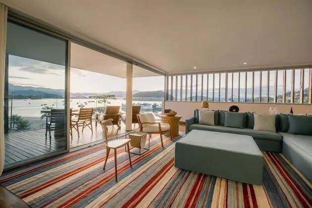 Süit, Okyanus Manzaralı (Fasano)