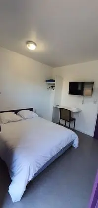 Basic Tek Büyük Yataklı Oda