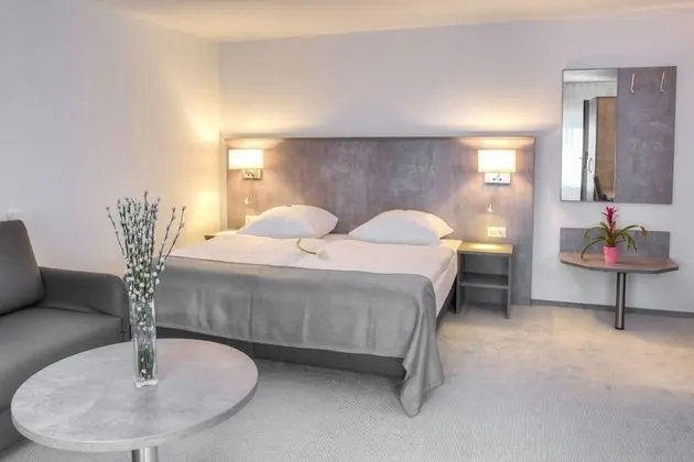 Premium Tek Büyük Yataklı Oda