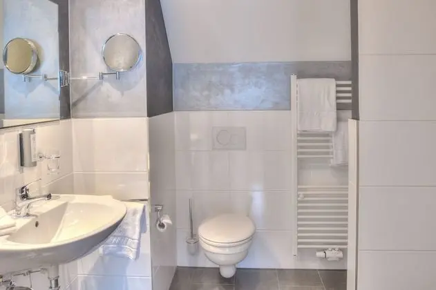 Premium Tek Büyük Yataklı Oda