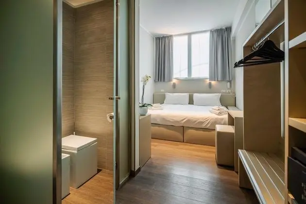 Comfort Tek Büyük veya İki Ayrı Yataklı Oda