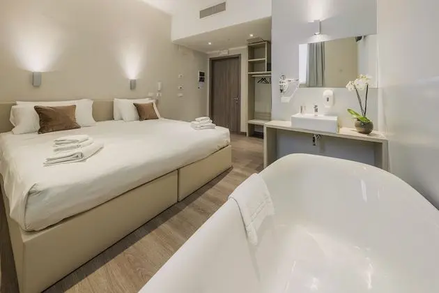 Comfort Tek Büyük veya İki Ayrı Yataklı Oda