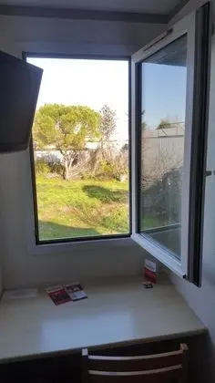 Tek Büyük Yataklı Oda, Ortak Banyo