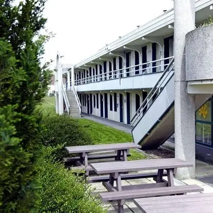 Standard Oda, Birden Çok Yatak (1 Double and 1 Single bed)
