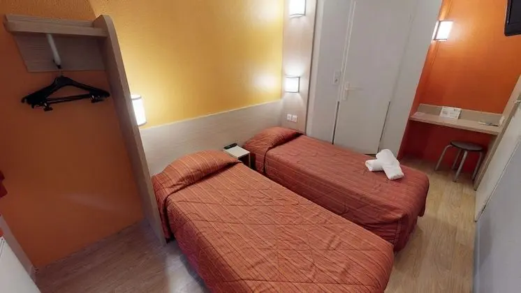 Standard Oda, Birden Çok Yatak (1 Double and 1 Single bed)