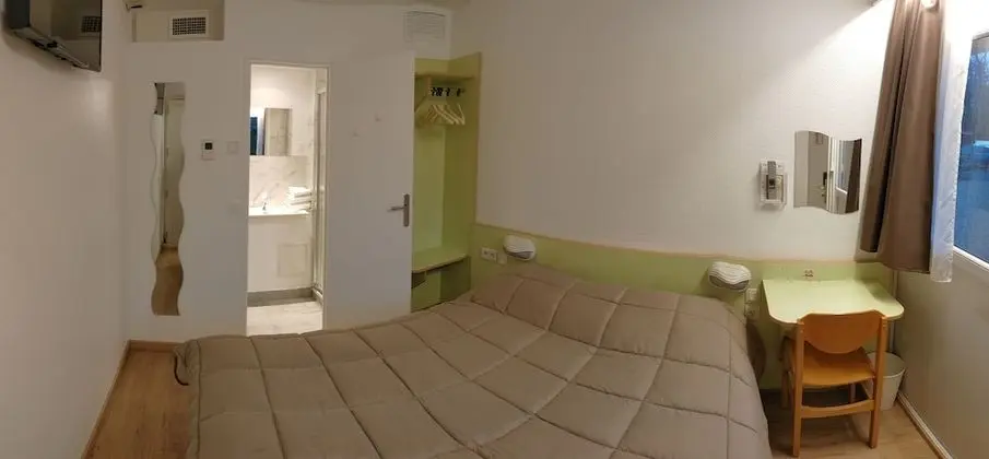 Standard Tek Büyük Yataklı Oda