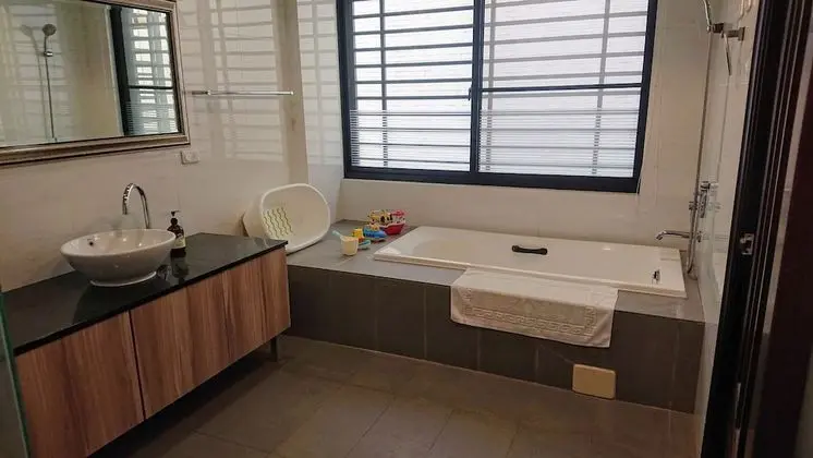 Family Dört Kişilik Oda (201)