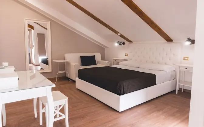 Deluxe Tek Büyük Yataklı Oda, Balkon