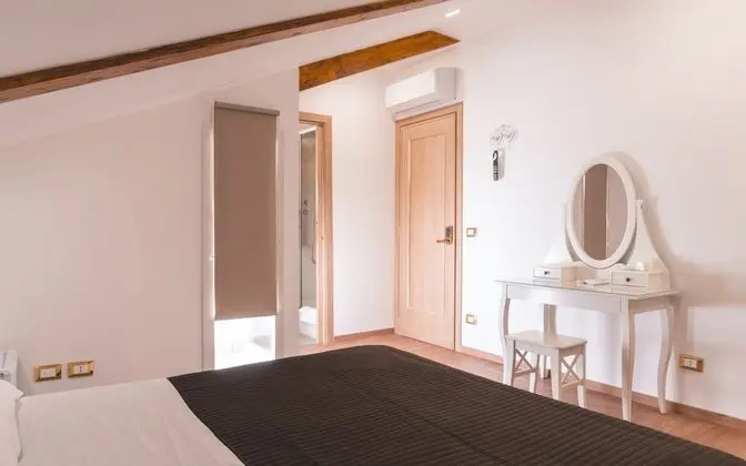 Deluxe Tek Büyük Yataklı Oda, Balkon