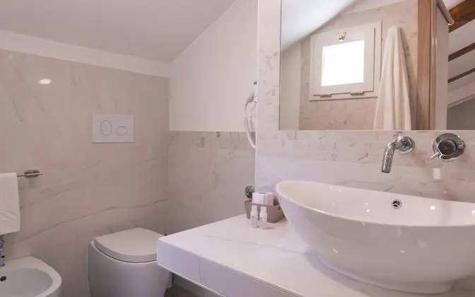 Deluxe Tek Büyük Yataklı Oda, Balkon