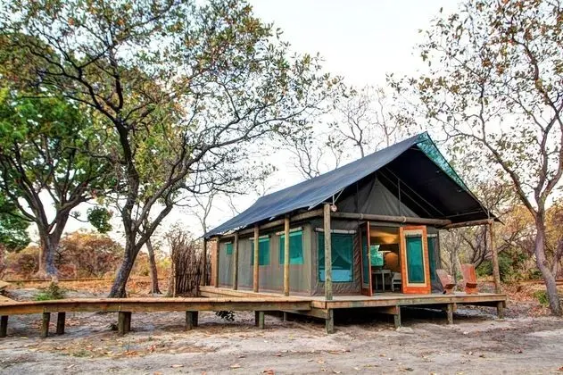 Deluxe Tented Suite
