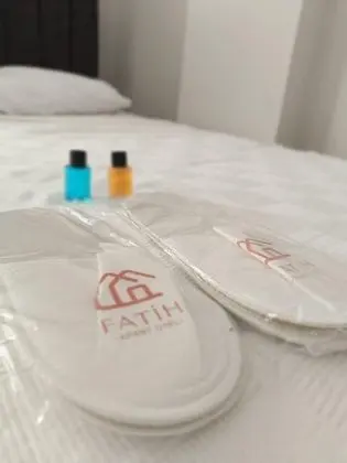 Apart 1+1 Oda, Deniz ve Dağ Manzaralı, Yemek Masası