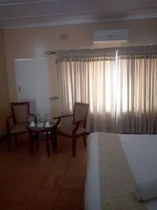 Basic Tek Büyük veya İki Ayrı Yataklı Oda