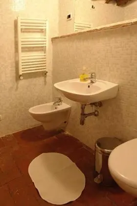 Tek Büyük Yataklı Oda, 1 Büyük (Queen) Boy Yatak, Sigara İçilmez