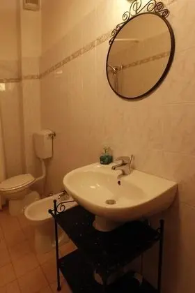 Tek Büyük Yataklı Oda, 1 Büyük (Queen) Boy Yatak, Sigara İçilmez