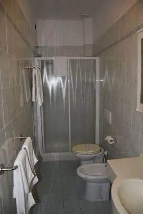 Economy Tek Büyük veya İki Ayrı Yataklı Oda, 1 Yatak Odası, Özel Banyo