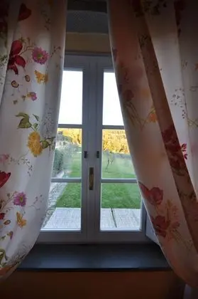 Traditional Apart Daire, 2 Yatak Odası, Havuz Kullanımı, Park Manzaralı (Lavagna)