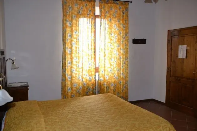 Classic Tek Büyük veya İki Ayrı Yataklı Oda