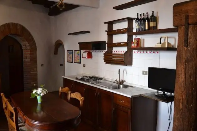 Apart Daire, 3 Yatak Odası, Küçük Mutfak