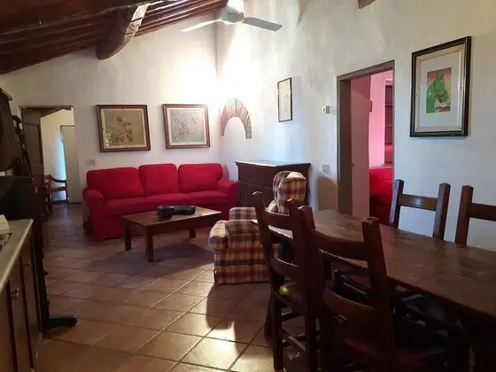 Apart Daire, 3 Yatak Odası, Küçük Mutfak