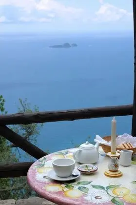 Panoramic Tek Büyük Yataklı Oda