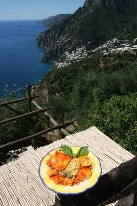 Panoramic Tek Büyük Yataklı Oda
