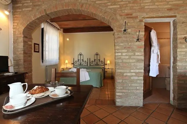 Standard Üç Kişilik Oda, Birden Çok Yatak, Özel Banyo, Tepe Manzaralı