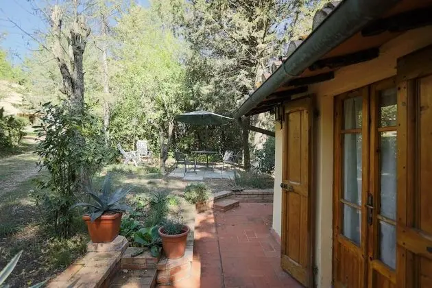 Superior Kır Evi, 1 Büyük (Queen) Boy Yatak, Buzdolabı, Bahçeli