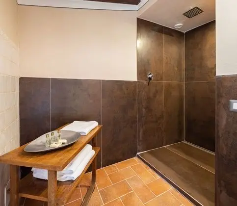 Superior Kır Evi, 1 Büyük (Queen) Boy Yatak, Buzdolabı, Bahçeli