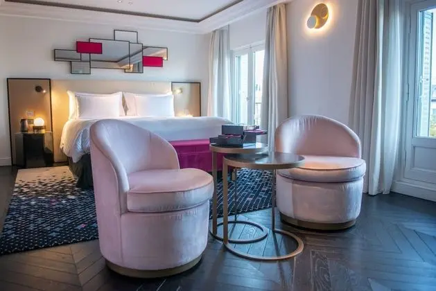 Deluxe Tek Büyük Yataklı Oda, Balkon