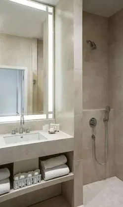 Deluxe Tek Büyük Yataklı Oda, Balkon