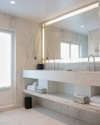 Deluxe Tek Büyük Yataklı Oda, Balkon